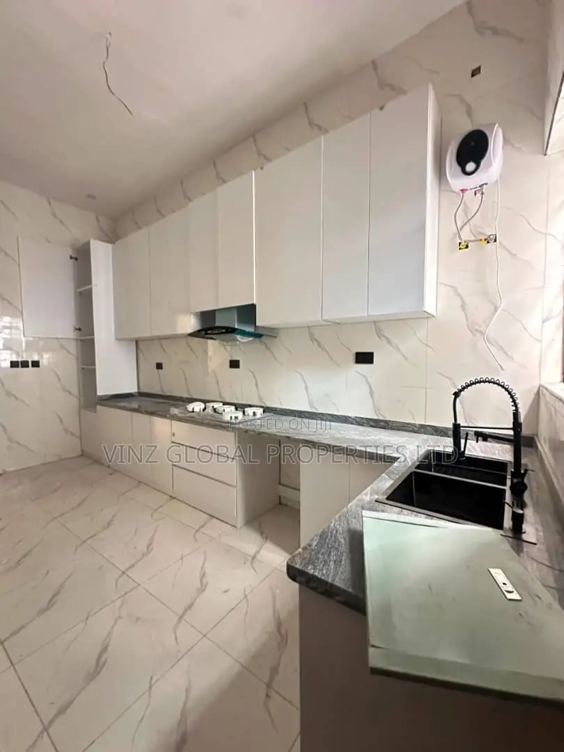 4bdrm Duplex in Lekki for sale in Lekki