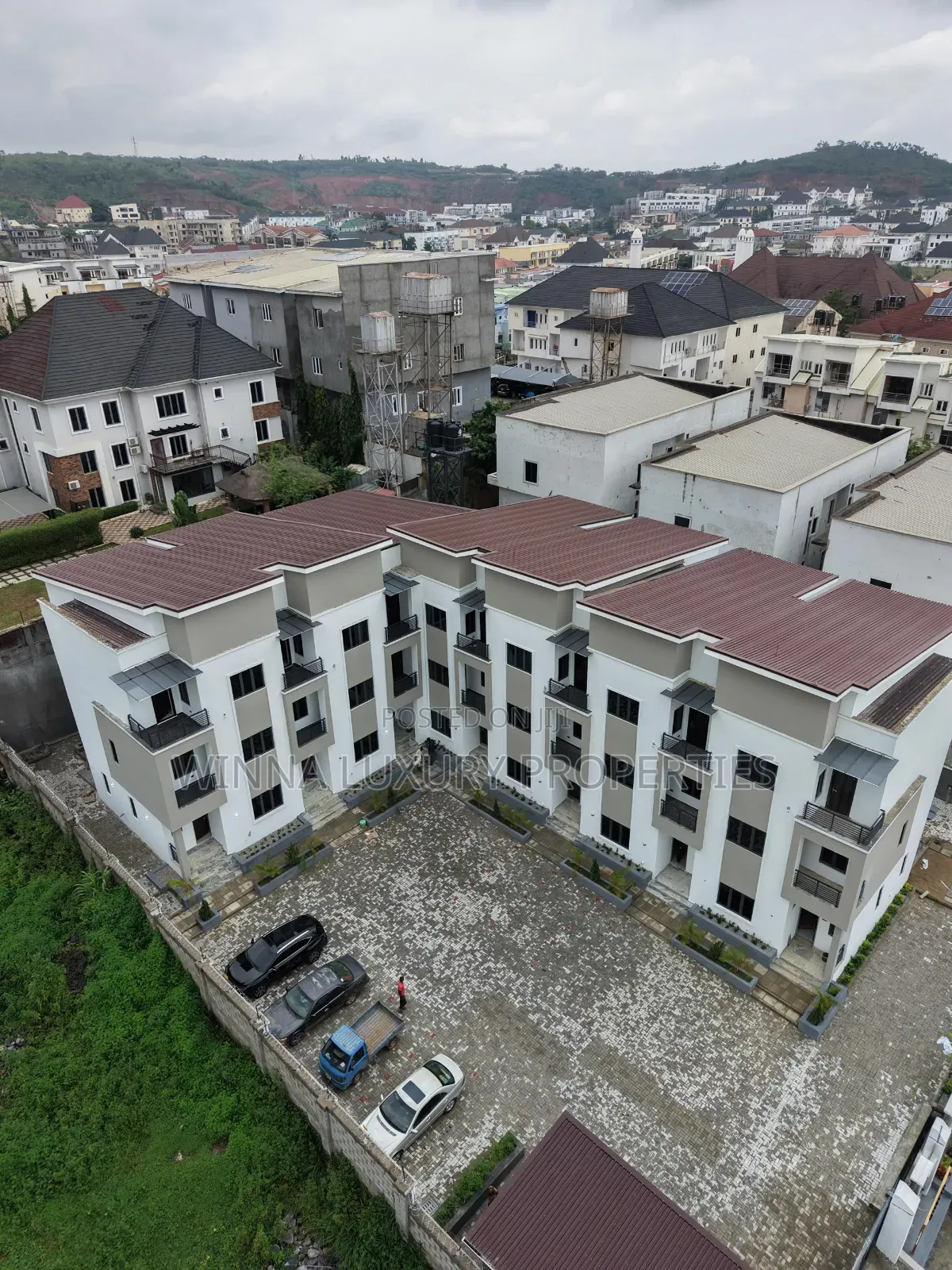5bdrm Townhouse / Terrace in Guzape for rent in Guzape District