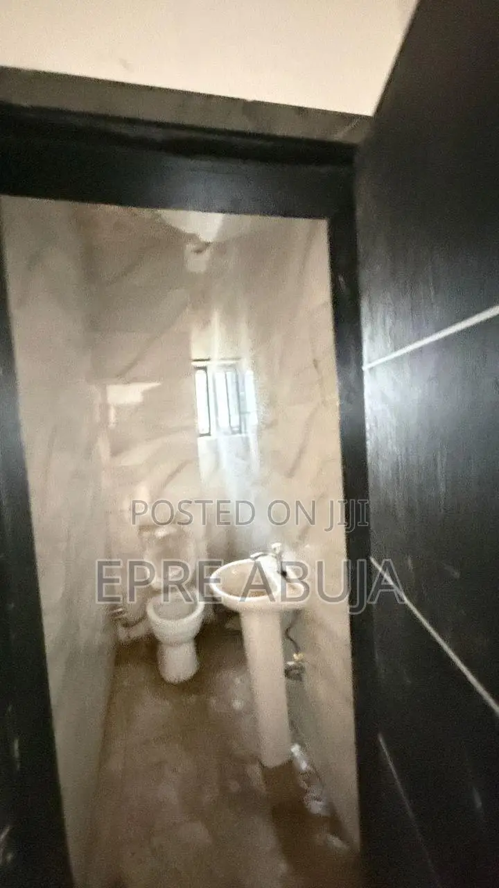4bdrm Townhouse/Terrace in Gaduwa for sale in Gaduwa