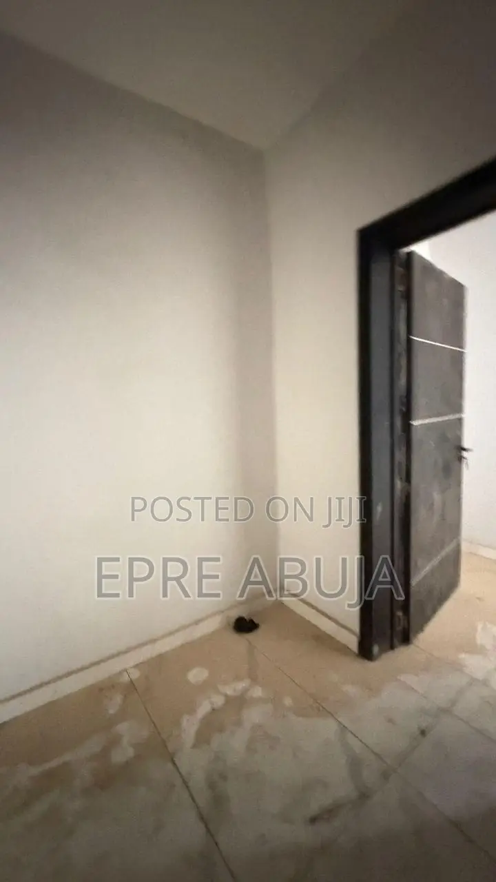 4bdrm Townhouse/Terrace in Gaduwa for sale in Gaduwa