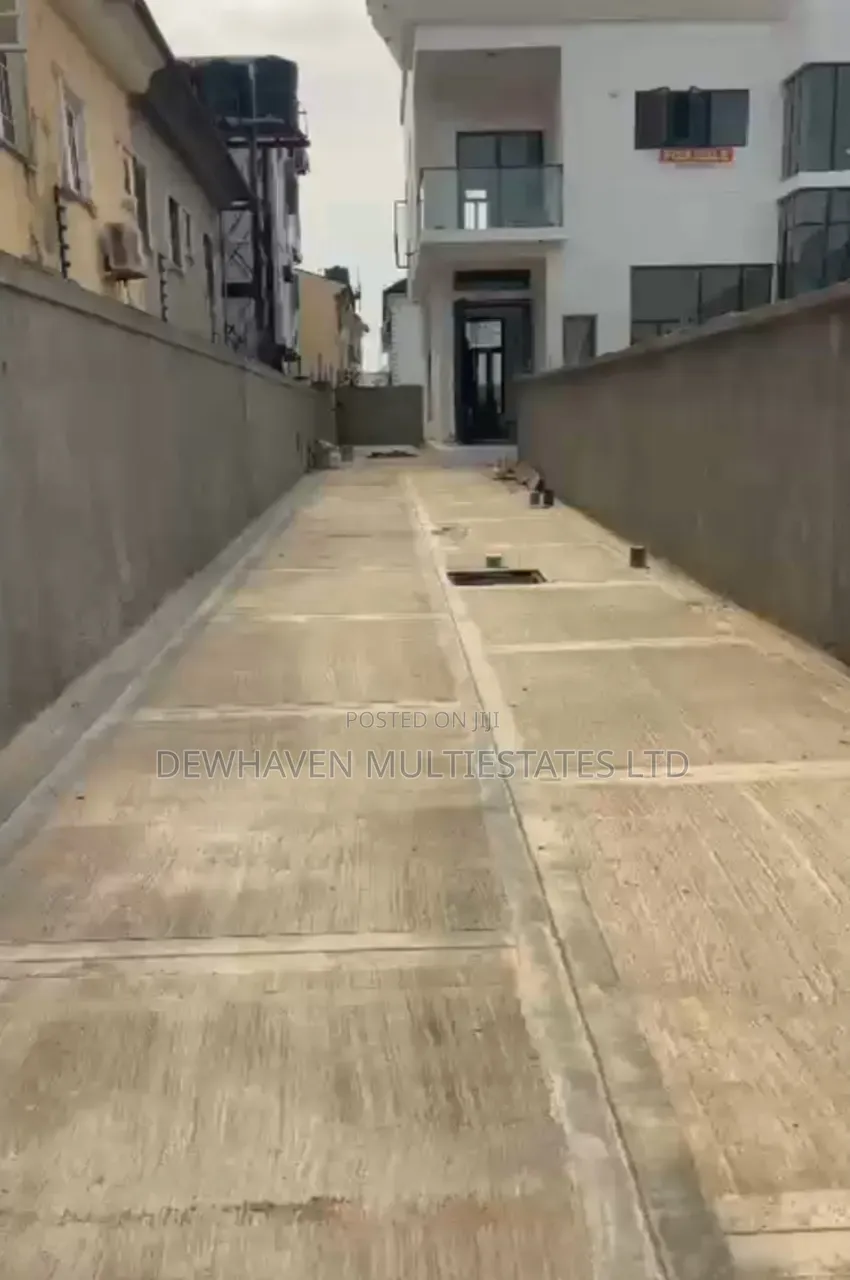 4bdrm Duplex in Oshorun Heritage, Isheri North for sale in Isheri North