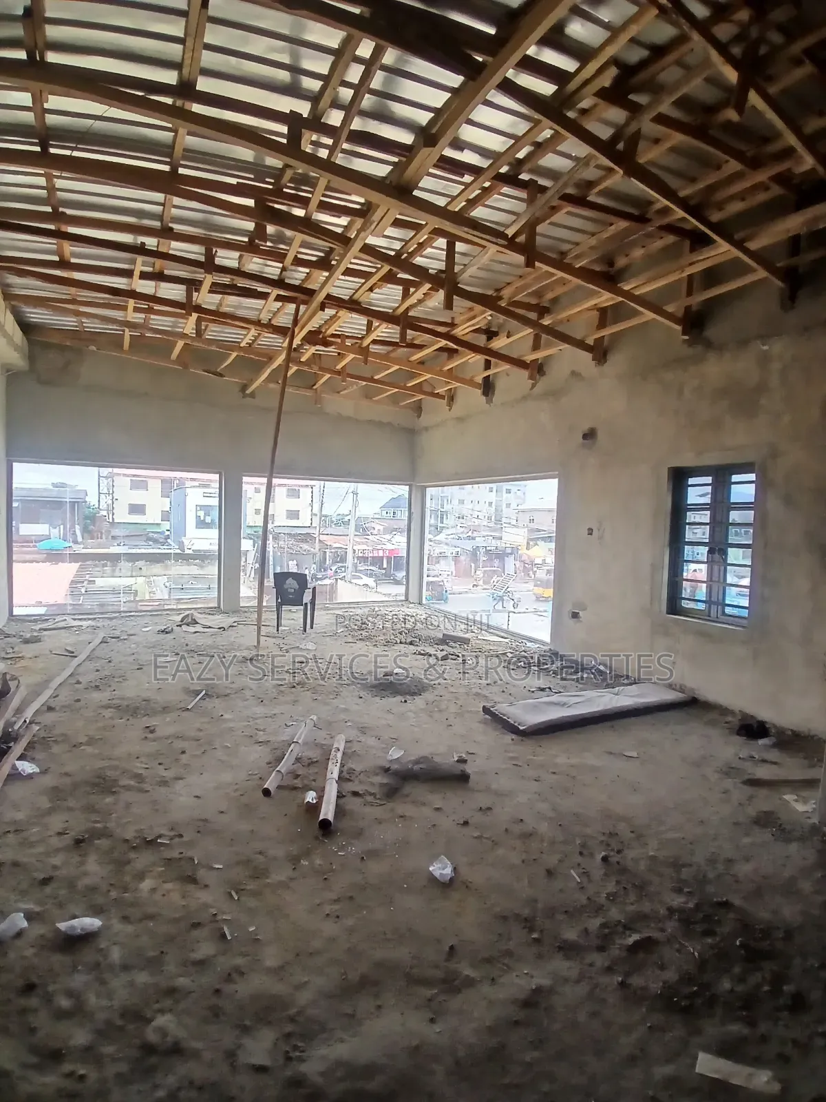 Commercial Spaces With 2toilets, Admin Office Prepaid Meter at Ajah in Ado / Ajah