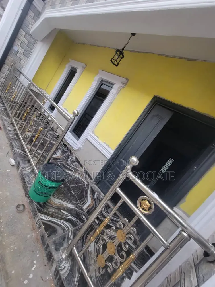 Furnished 3bdrm Block of Flats in Ayobo for rent in Ayobo