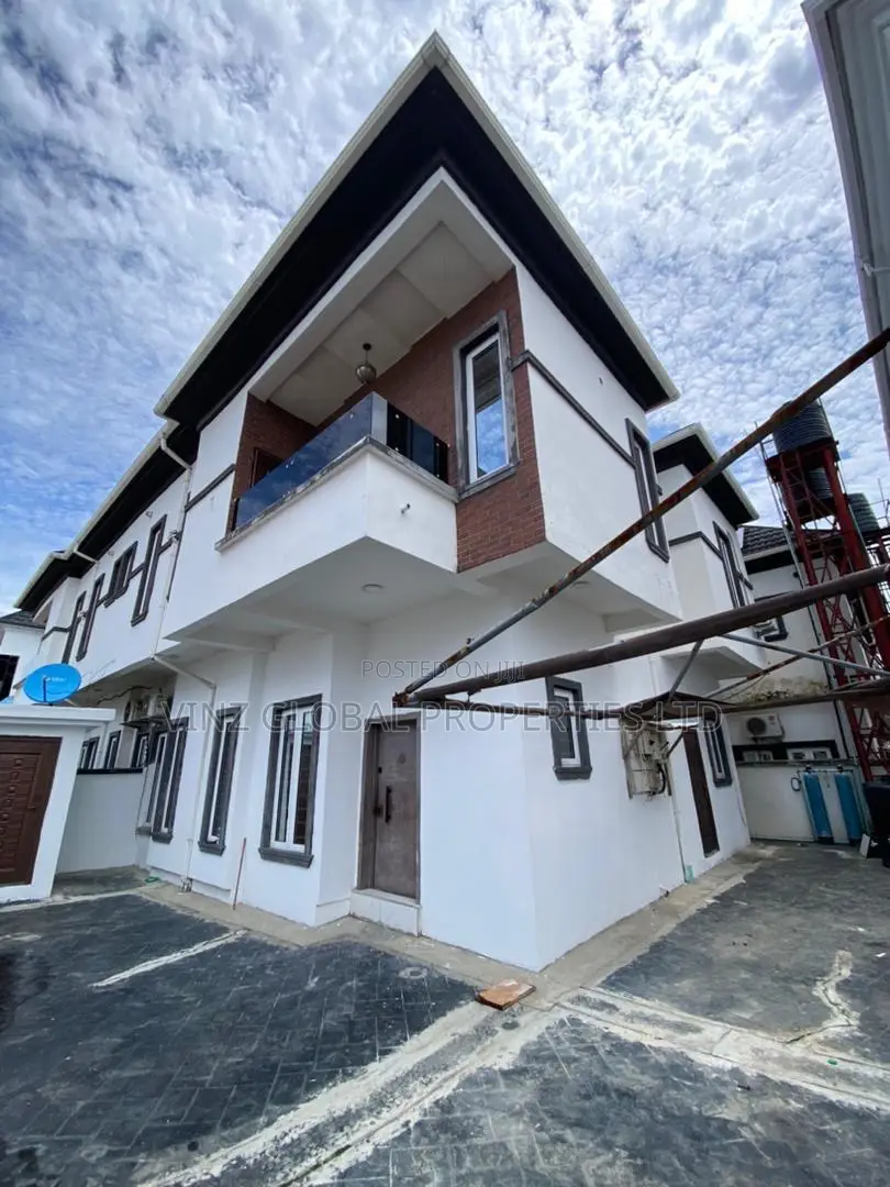 4bdrm Duplex in Lekki for rent in Lekki