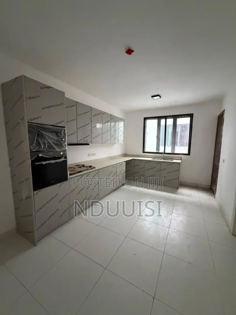 4bdrm Maisonette in Ologolo for sale in Ologolo