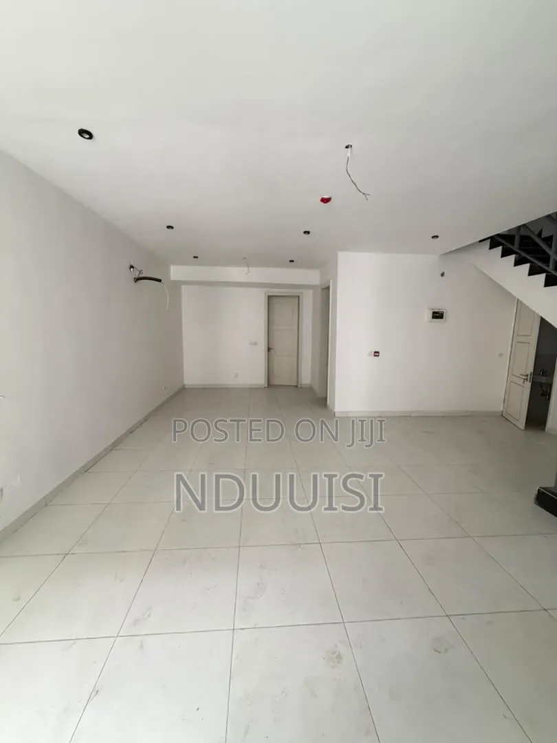 4bdrm Maisonette in Ologolo for sale in Ologolo