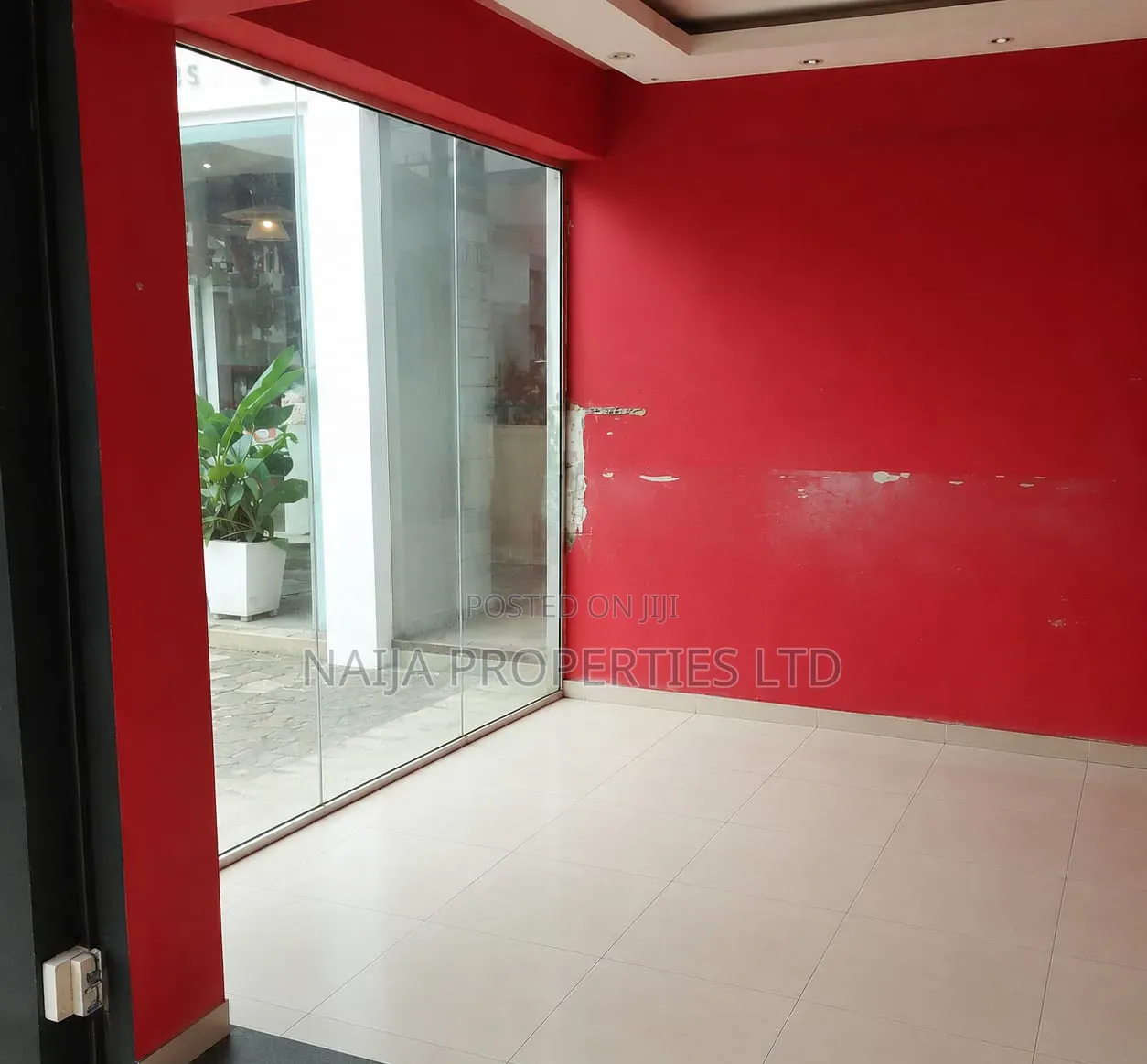 44sqm Ground Floor Shop Space Directly on Fola Osibo, Lekki Phase 1 in Lekki Phase 1