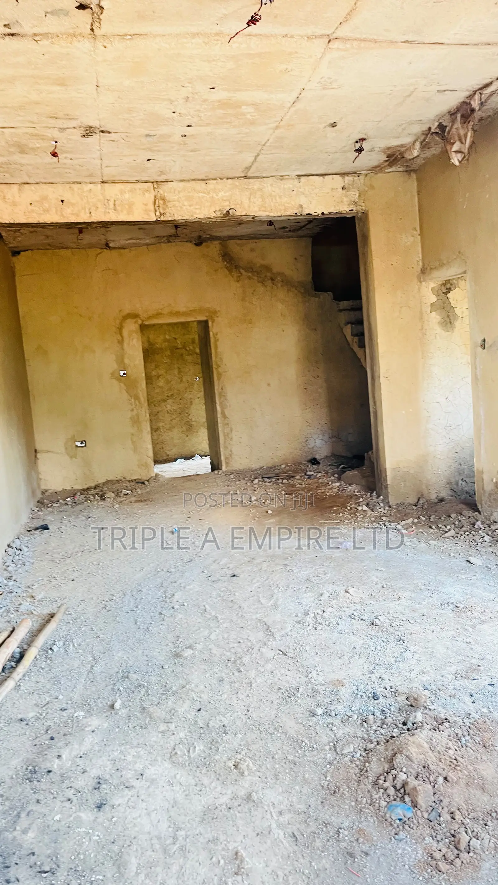 5bdrm Townhouse/Terrace in Life Camp for sale in Life Camp