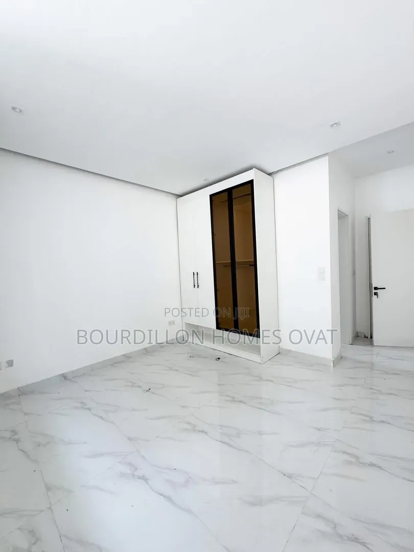 Furnished 5bdrm Duplex in Banana Island Ikoyi for sale in Banana Island