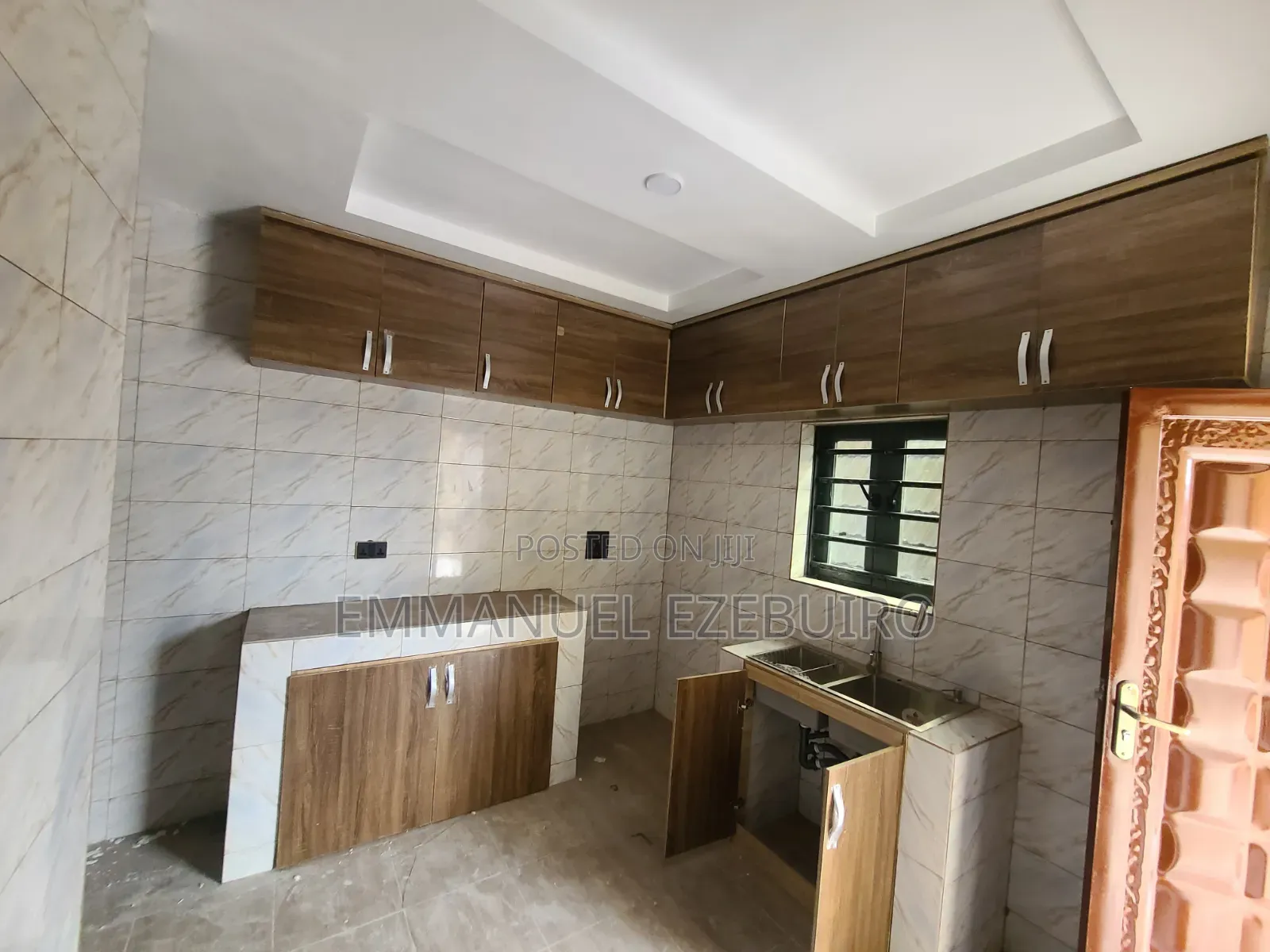 2bdrm Block of Flats in Sars Road, Port-Harcourt for rent in Port-Harcourt