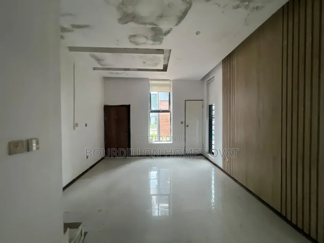 3bdrm Duplex in Lekki Palm City for sale in Lekki Expressway