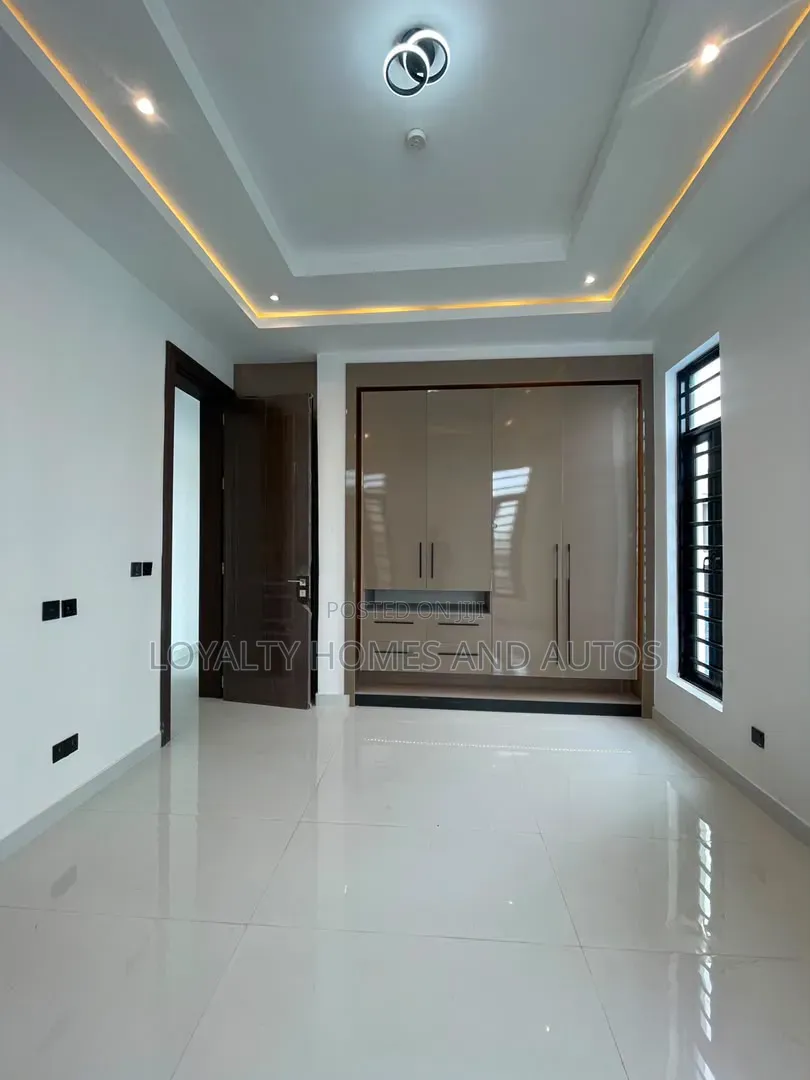 6bdrm House in Victoria Island Extension for rent in Victoria Island Extension
