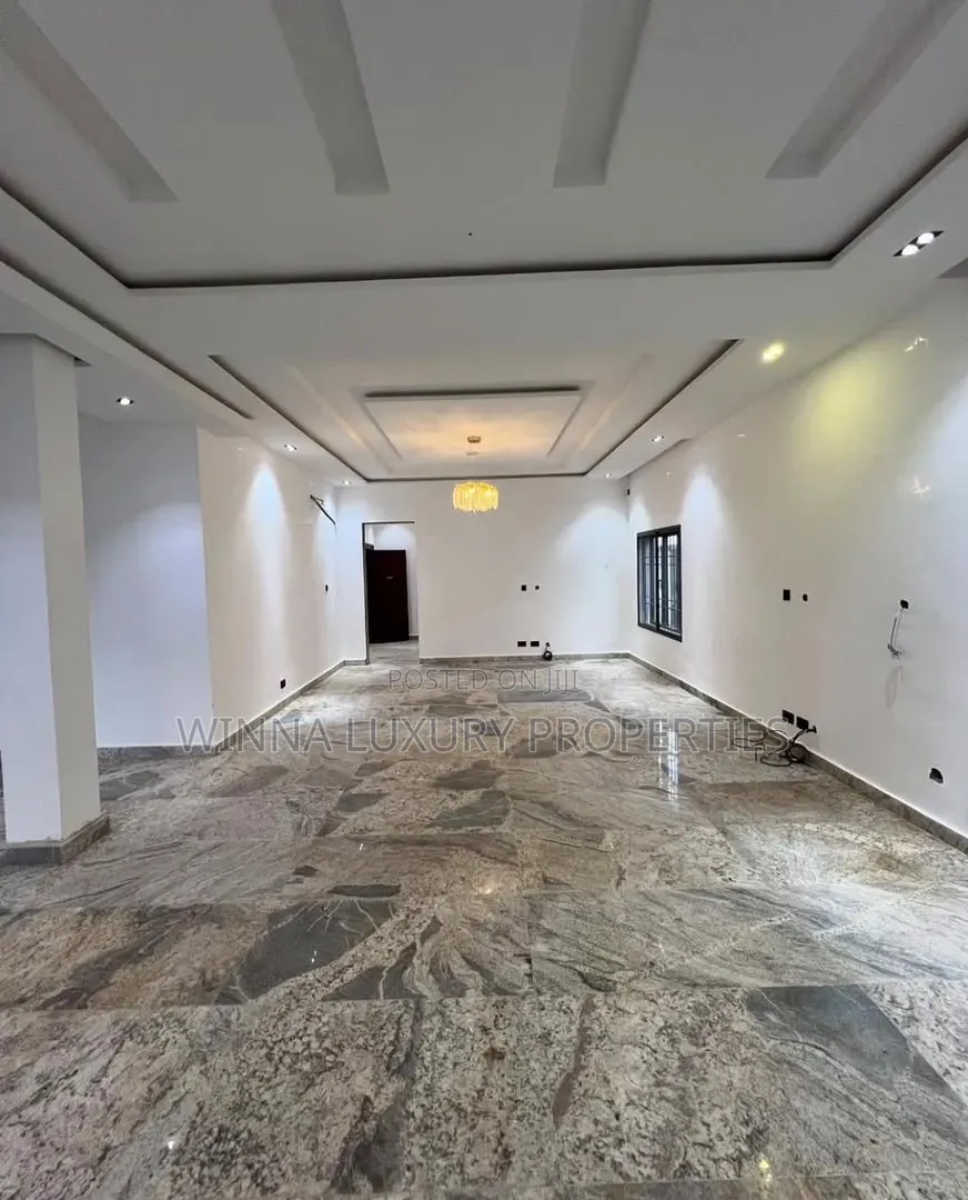 7bdrm Duplex in Guzape District for sale in Guzape District