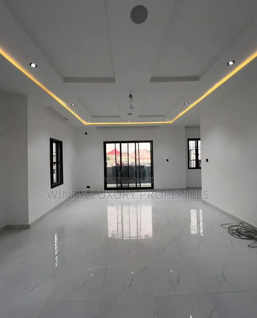7bdrm Duplex in Guzape District for sale in Guzape District