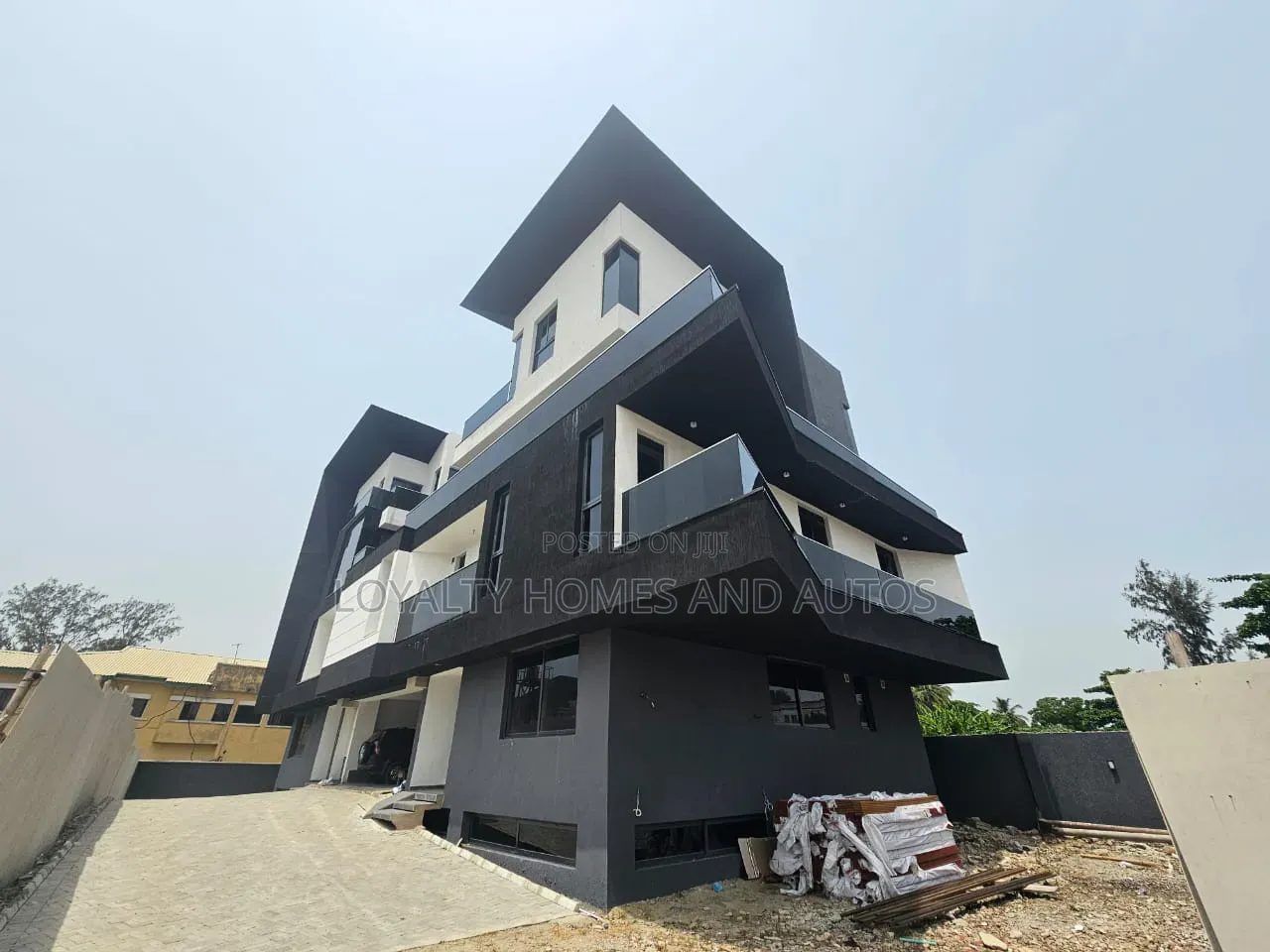4bdrm Duplex in Osborne Foreshore Estate for sale in Osborne Foreshore Estate
