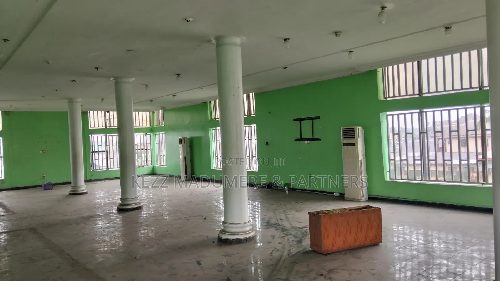 To Let : 1st Floor STANDARD HALL , MAJOR ADA GEORGE, Rd , Ph in New Layout
