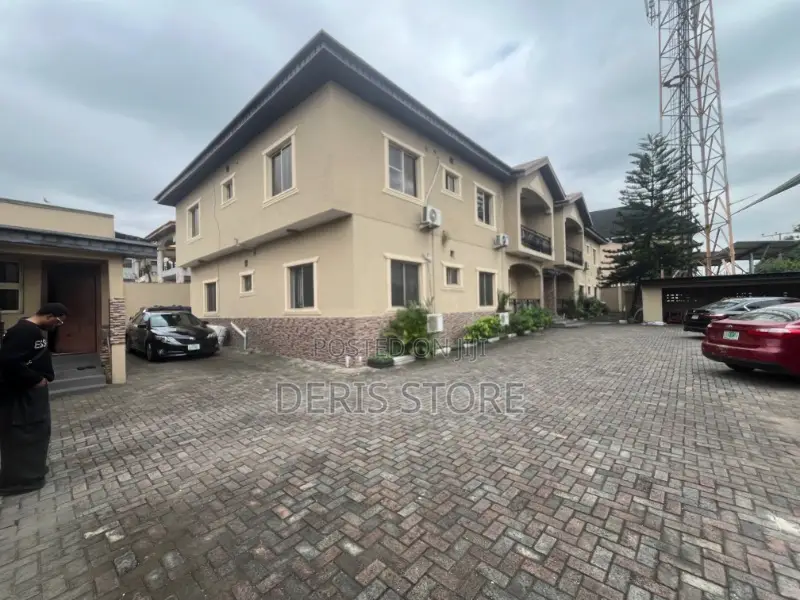 3bdrm Block of Flats in GRA Phase 2 Shangisha for sale in GRA Phase 2 Shangisha