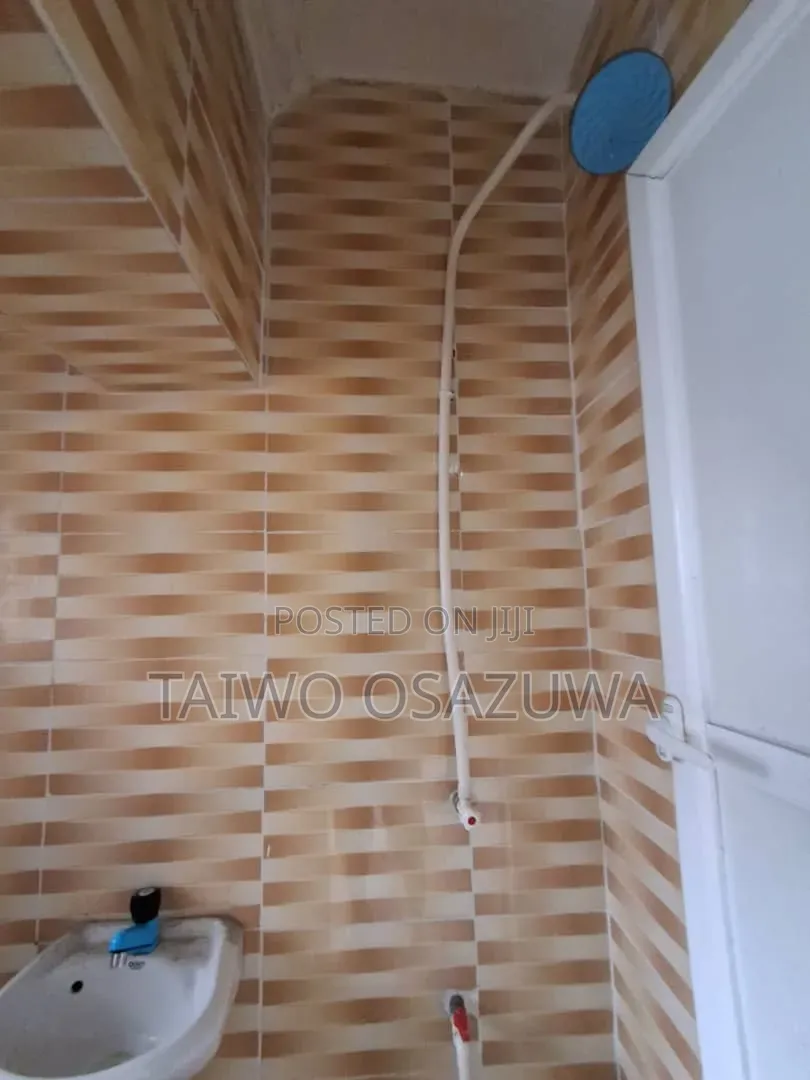 Mini Flat in Badora Road for rent in Ado / Ajah