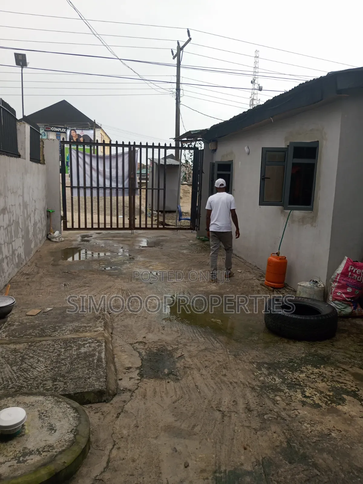 Facing Express Warehouse for Rent at Eputu in Awoyaya