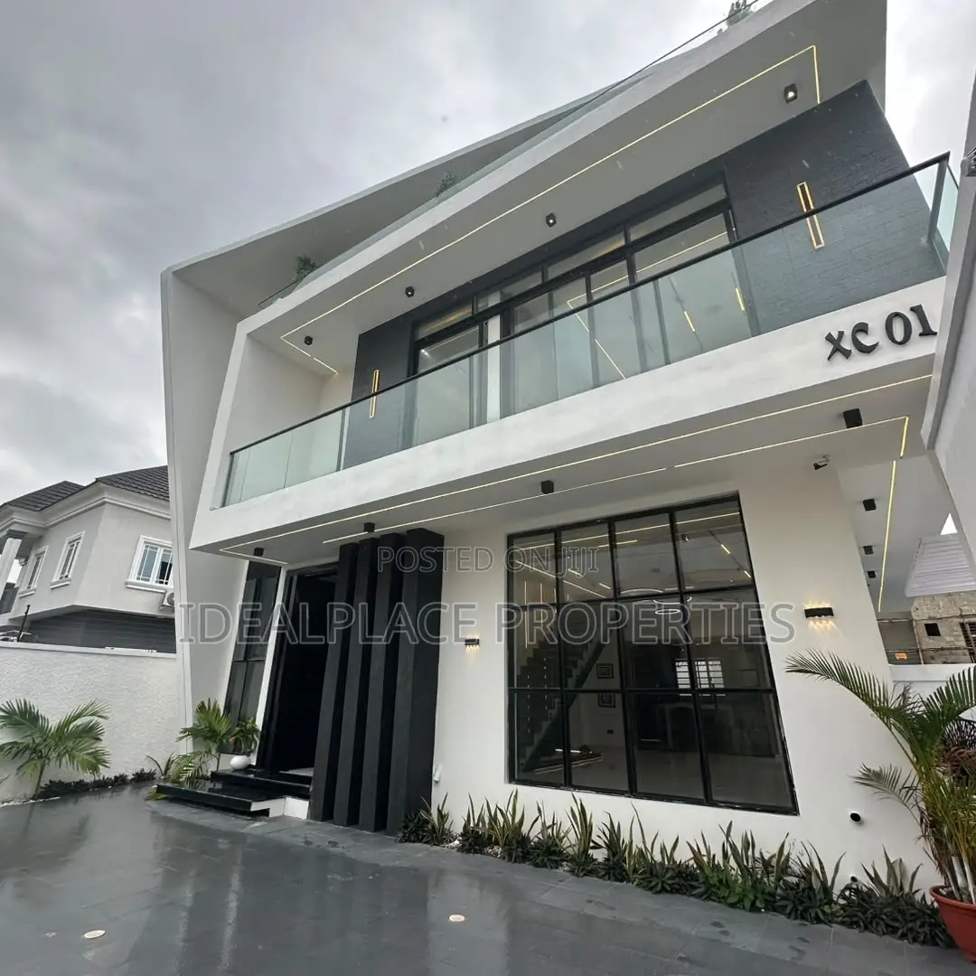 5bdrm Duplex in Sangotedo for sale in Sangotedo