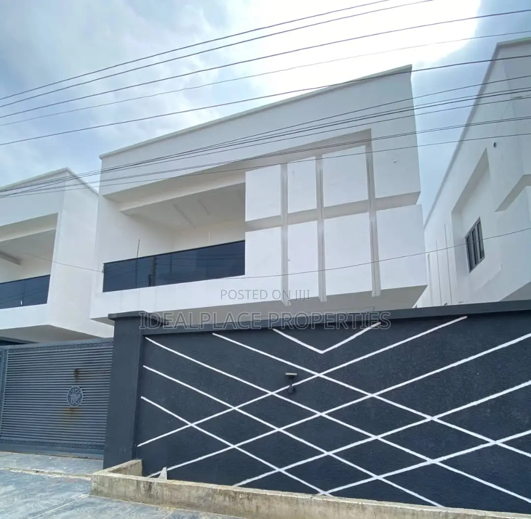 5bdrm Duplex in Ologolo for sale in Ologolo