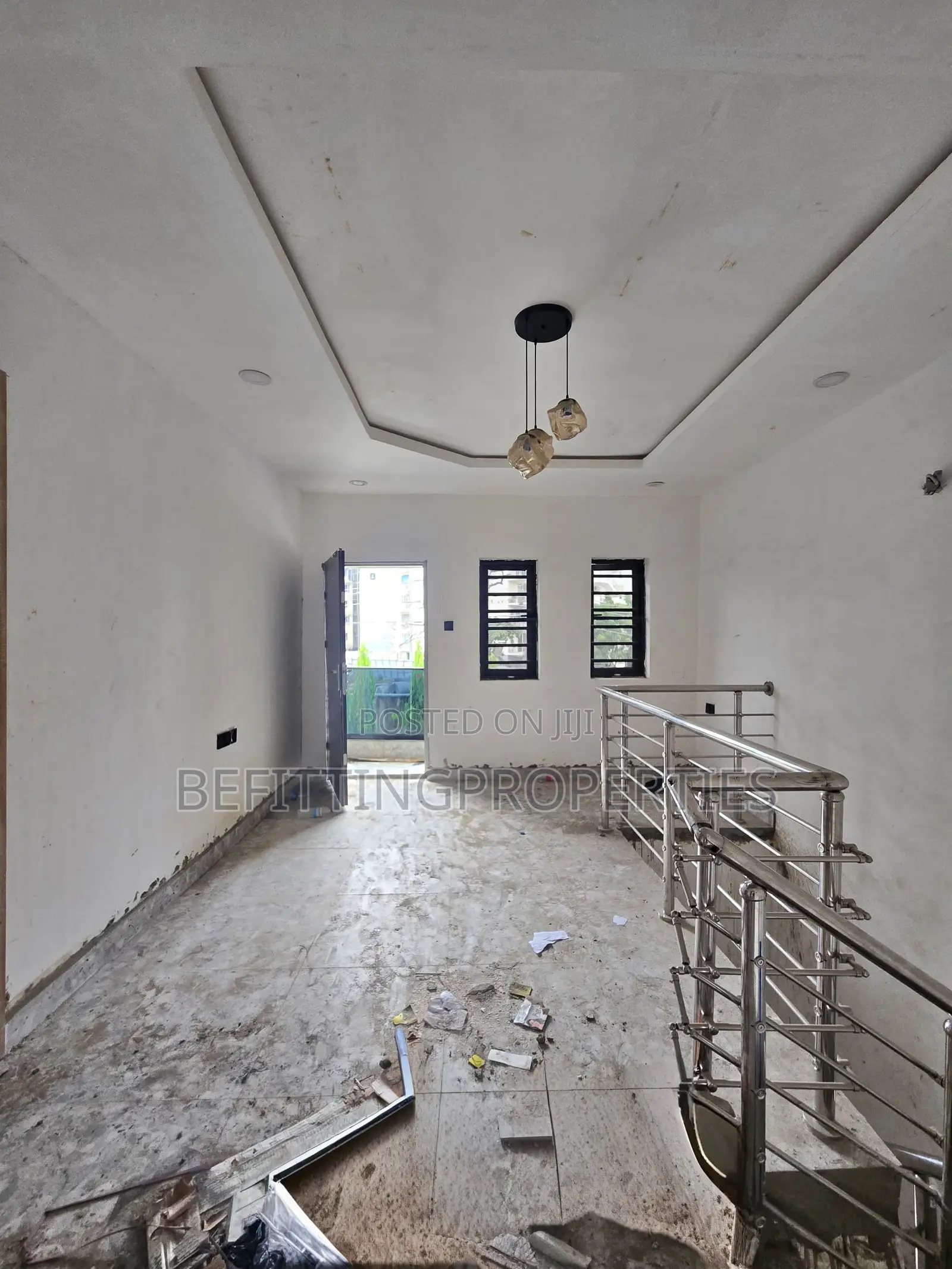 3bdrm Duplex in Ilupeju for sale in Ilupeju
