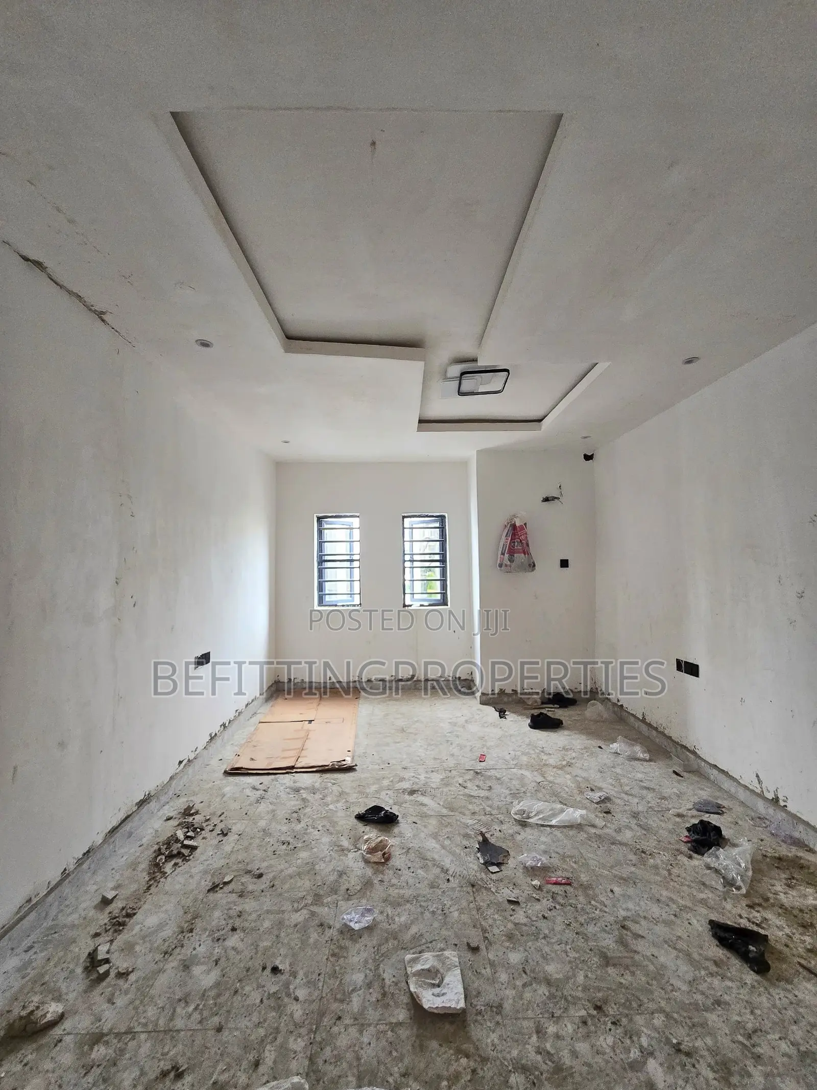3bdrm Duplex in Ilupeju for sale in Ilupeju