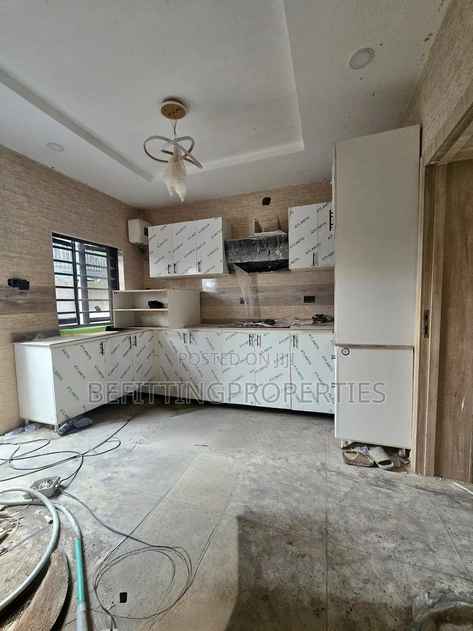3bdrm Duplex in Ilupeju for sale in Ilupeju