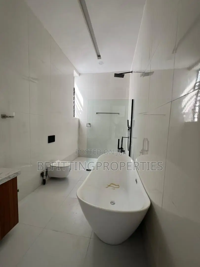 4bdrm Duplex in Ajah for sale in Ajah