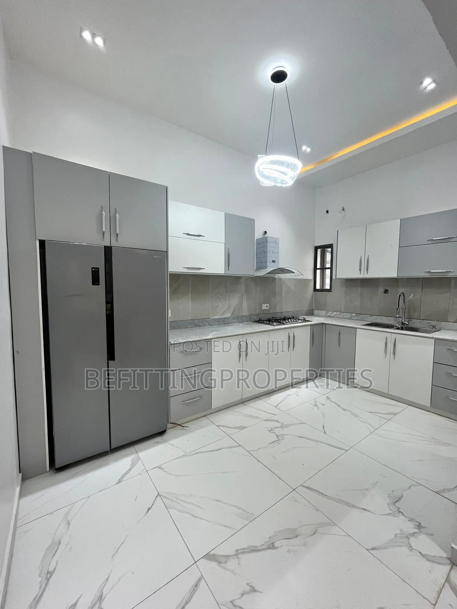 5bdrm Duplex in Lekki for sale in Lekki