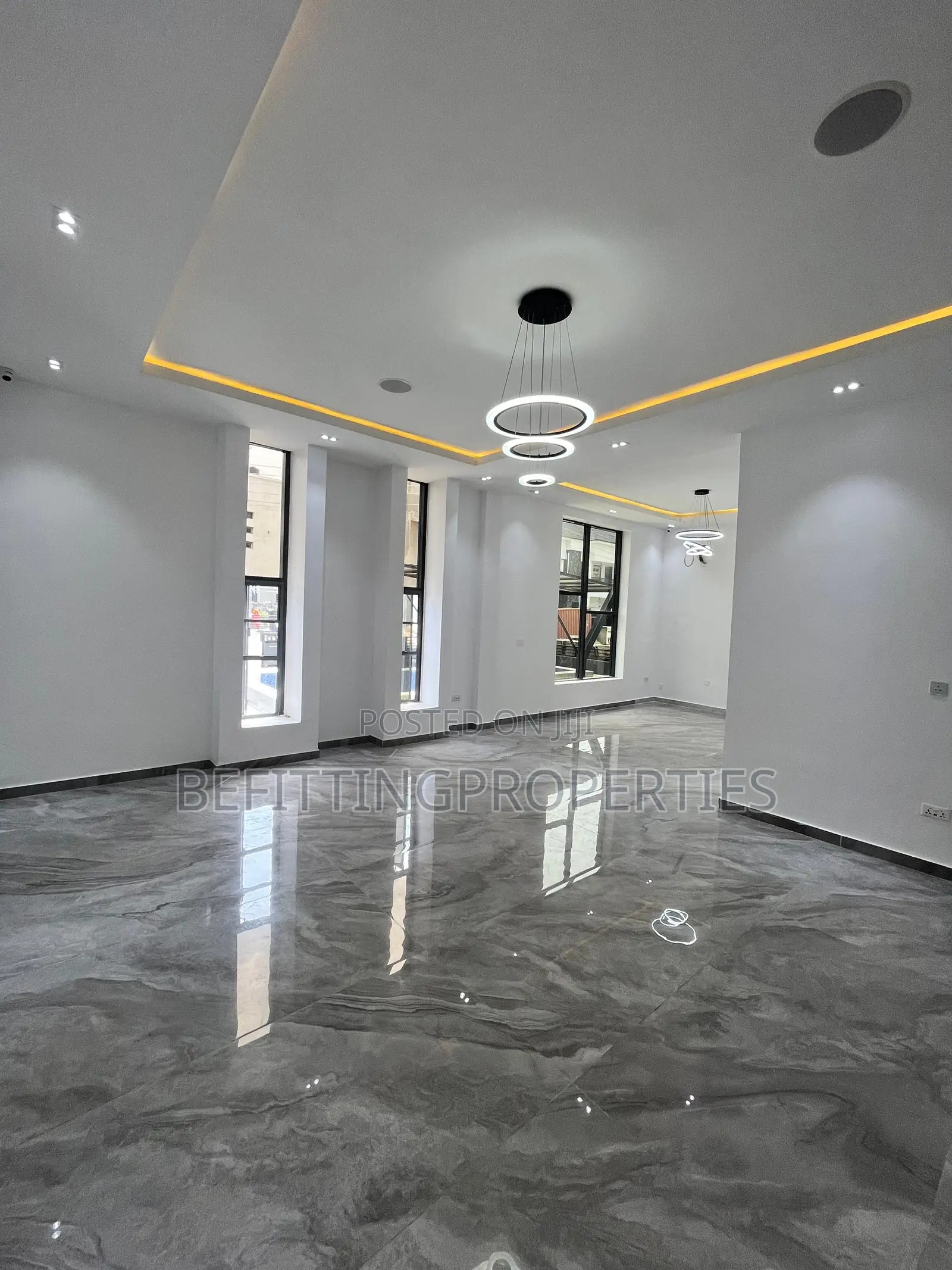 5bdrm Duplex in Lekki for sale in Lekki