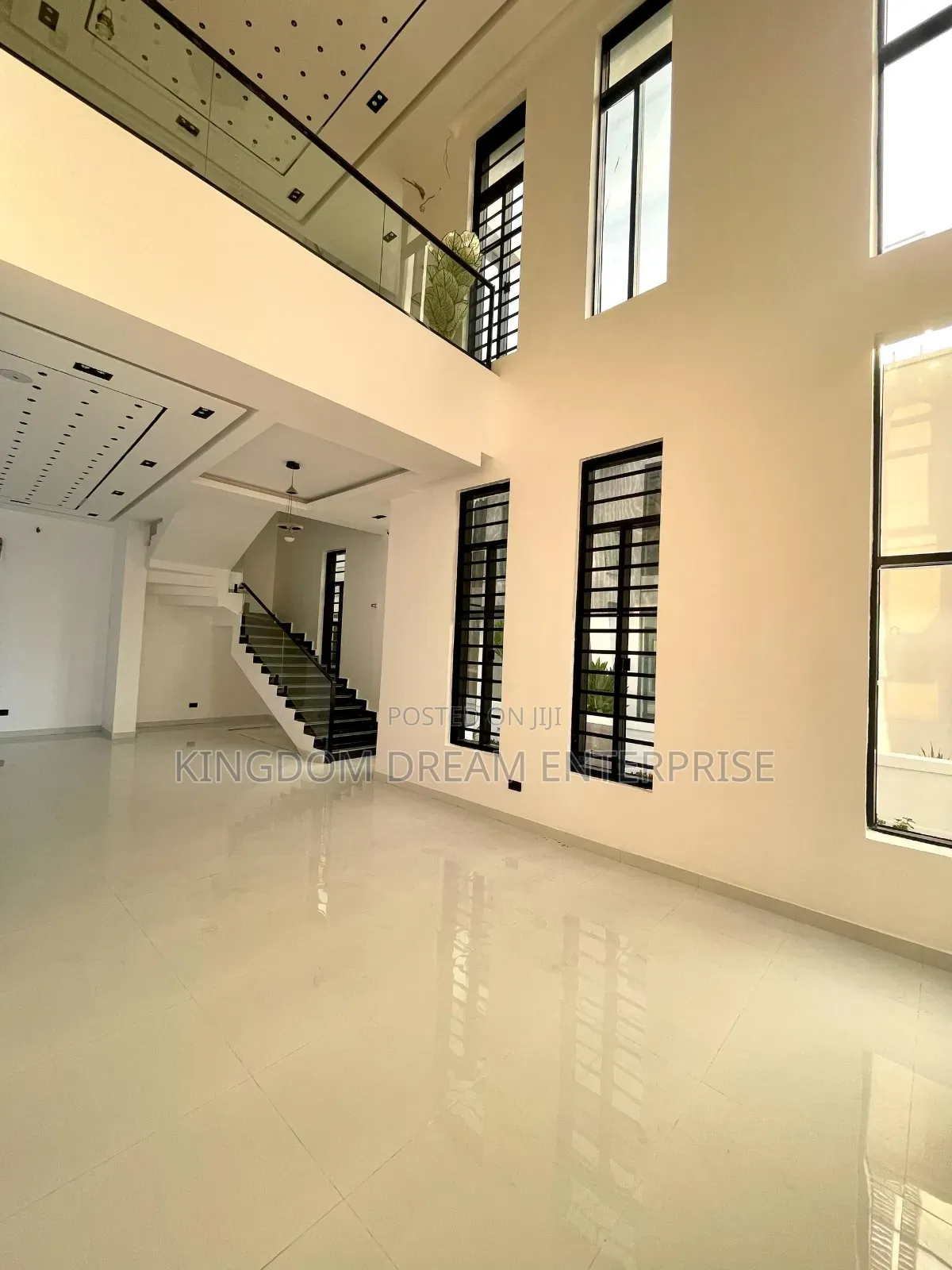 6bdrm Duplex in Osapa London Lekki for sale in Osapa london