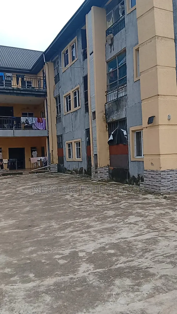 20bdrm Apartment in Owerri for sale in Owerri
