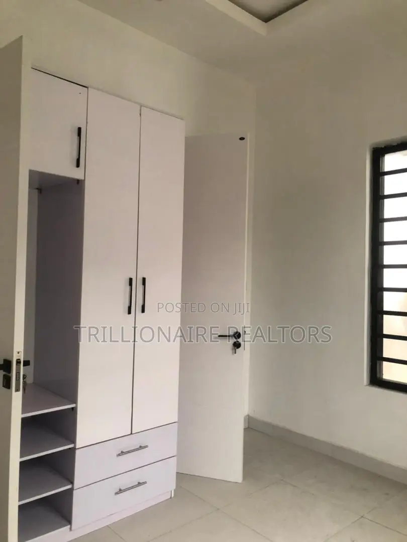 5bdrm Duplex in Happy Land Estate, Sangotedo for sale in Sangotedo