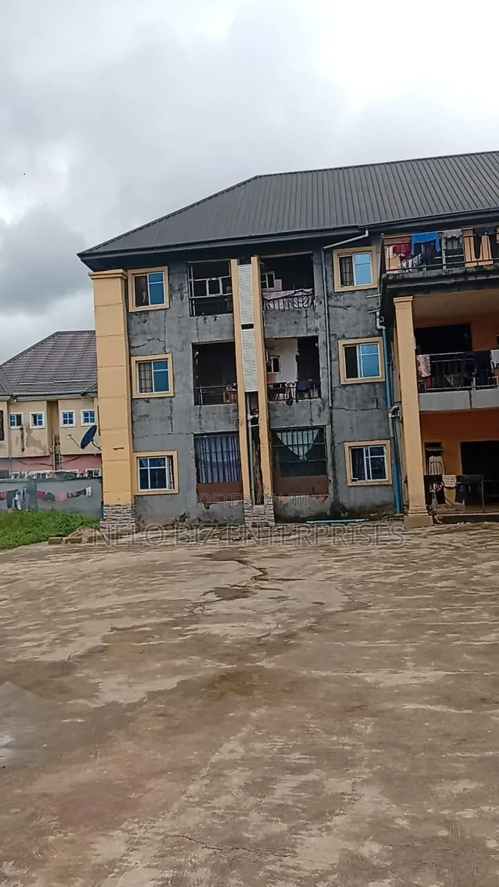 20bdrm Apartment in Owerri for sale in Owerri