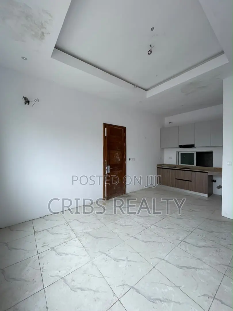 2bdrm Apartment in Ikate for sale in Ikate