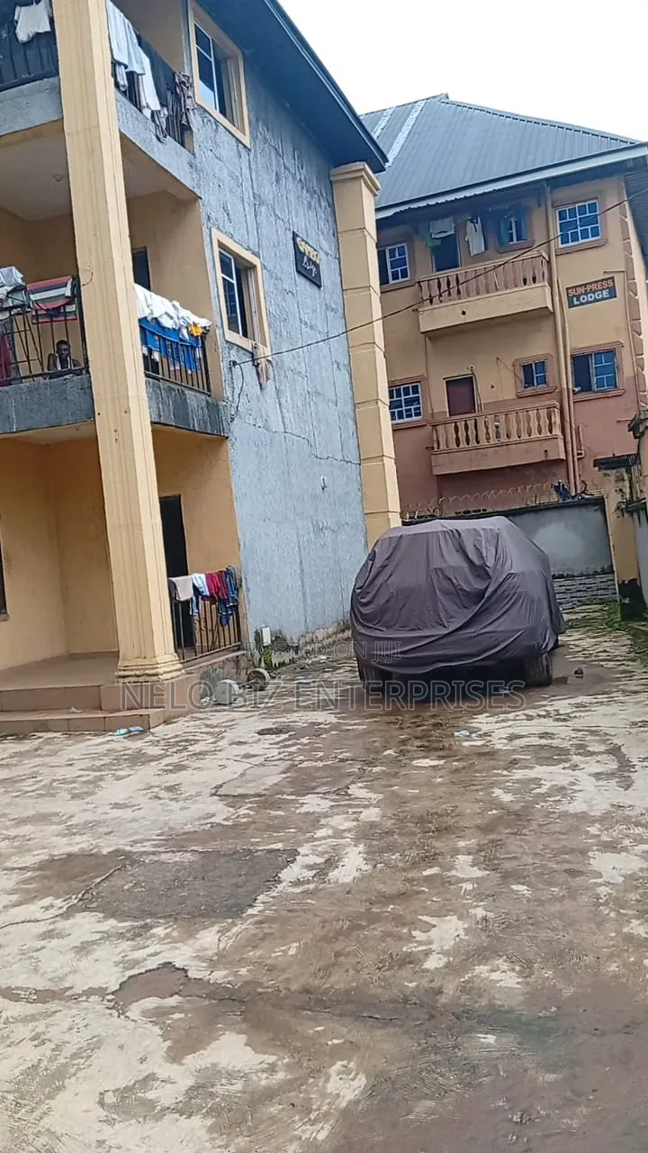 20bdrm Apartment in Owerri for sale in Owerri