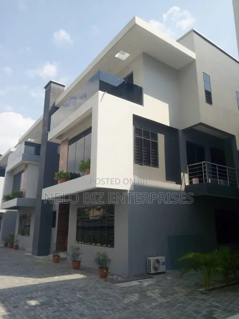 Furnished 5bdrm Duplex in Ligali Ayorinde for sale in Ligali Ayorinde