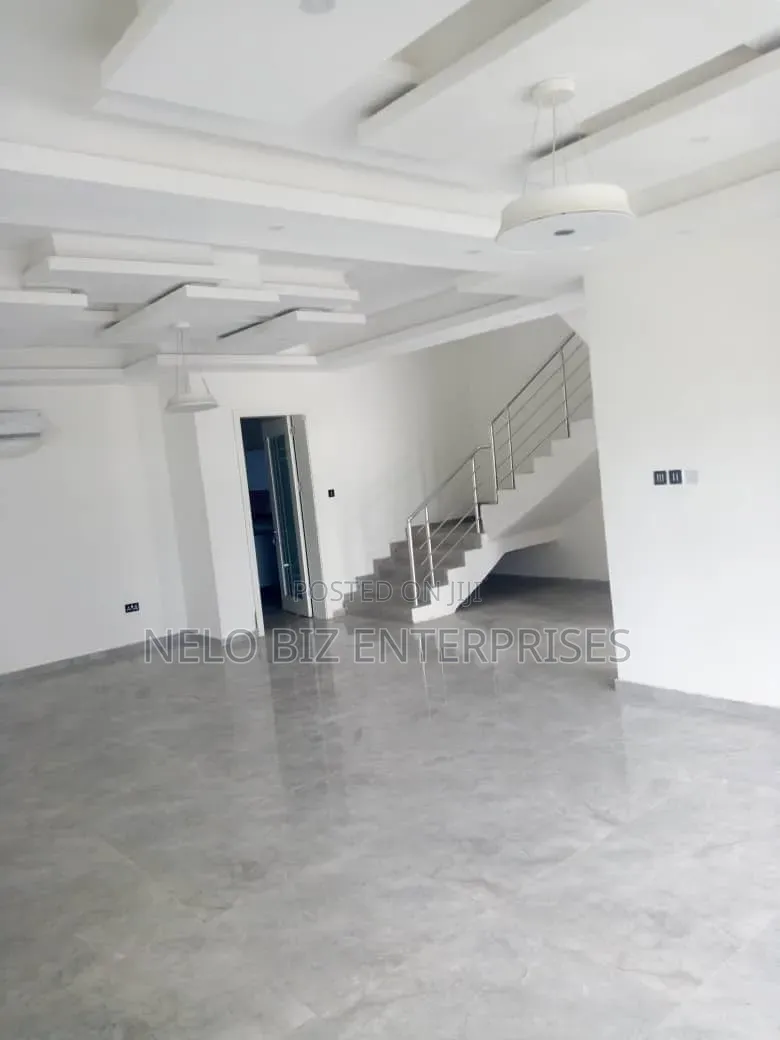 Furnished 5bdrm Duplex in Ligali Ayorinde for sale in Ligali Ayorinde