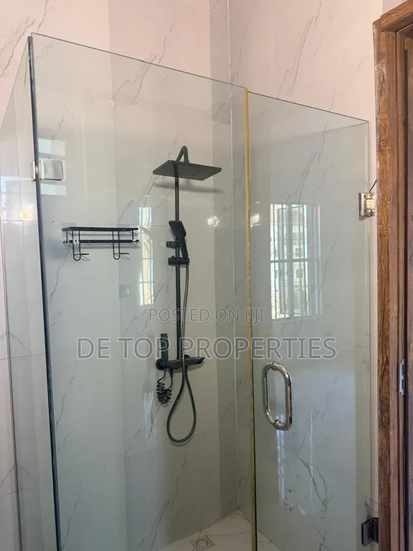 4bdrm Duplex in Ologolo Lekki for rent in Lekki Phase 1