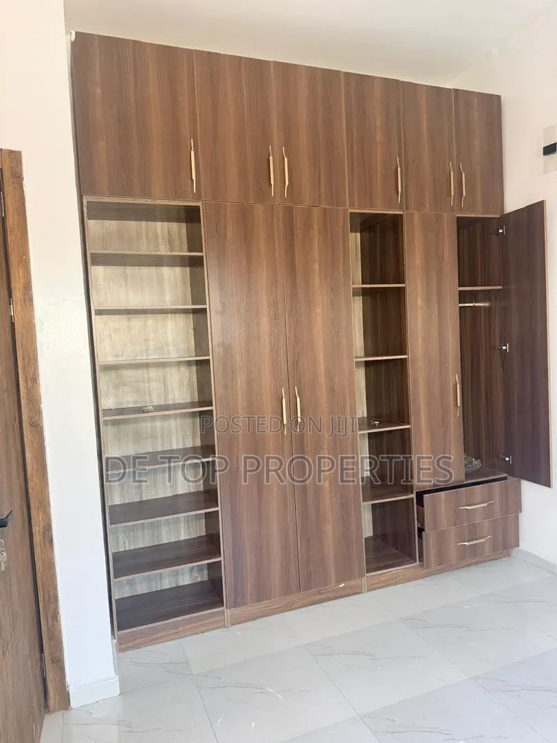 4bdrm Duplex in Ologolo Lekki for rent in Lekki Phase 1