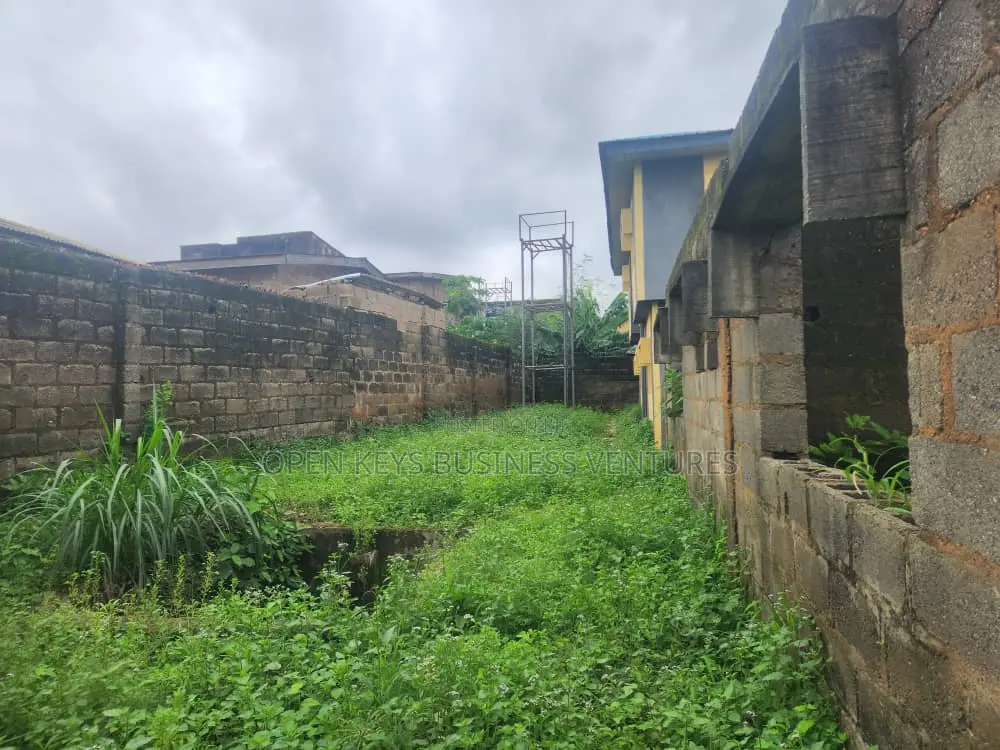 3bdrm Block of Flats in Ologede Estate, New, Akala Express for sale in Akala Express