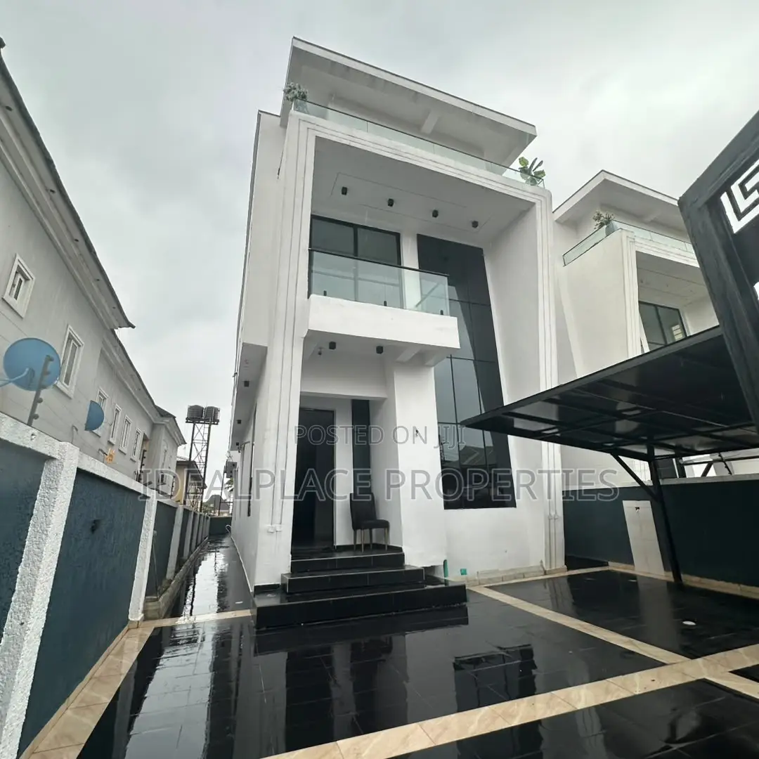 5bdrm Duplex in Sangotedo for sale in Sangotedo