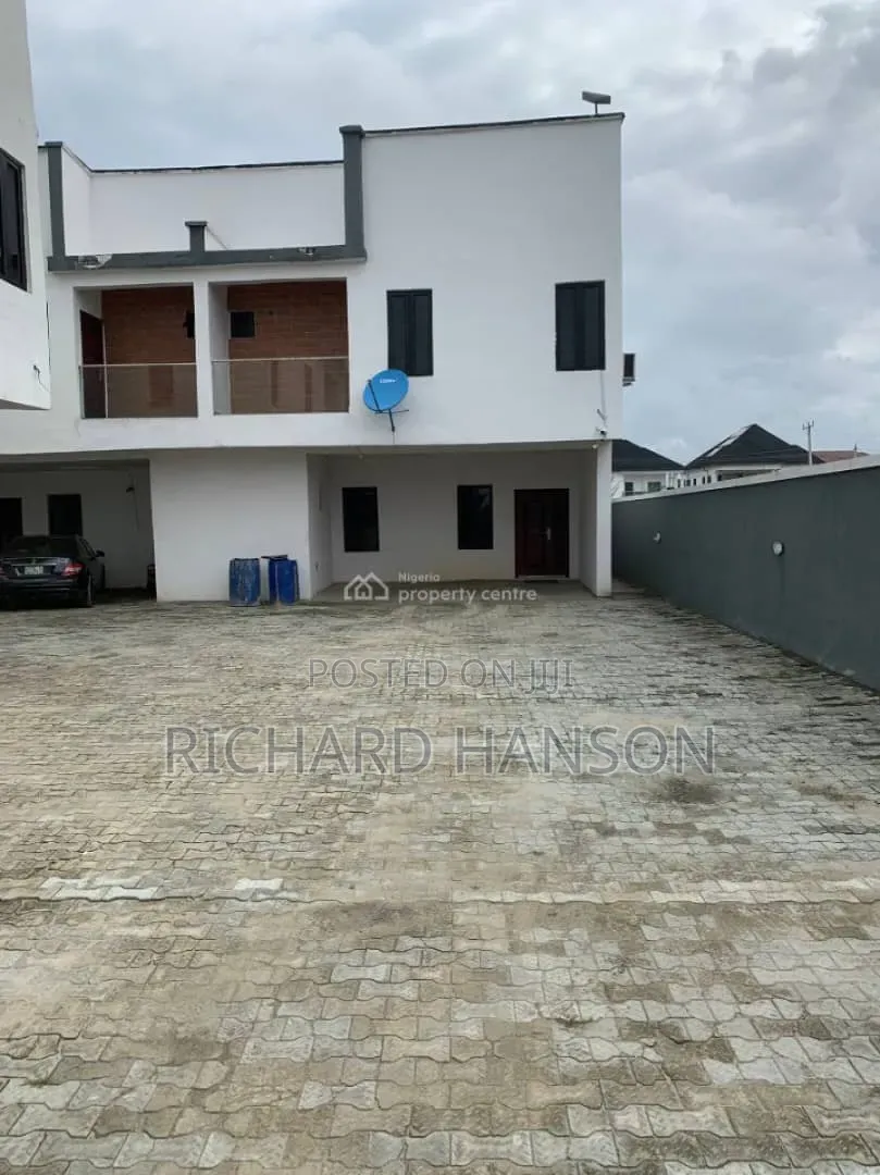 4bdrm Duplex in Secured Estate for sale in Abraham Adesanya Estate