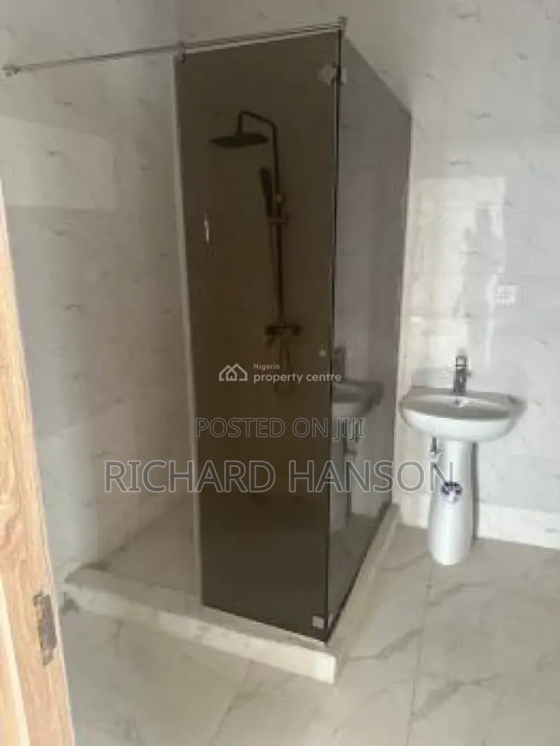 4bdrm Duplex in Secured Estate for sale in Abraham Adesanya Estate