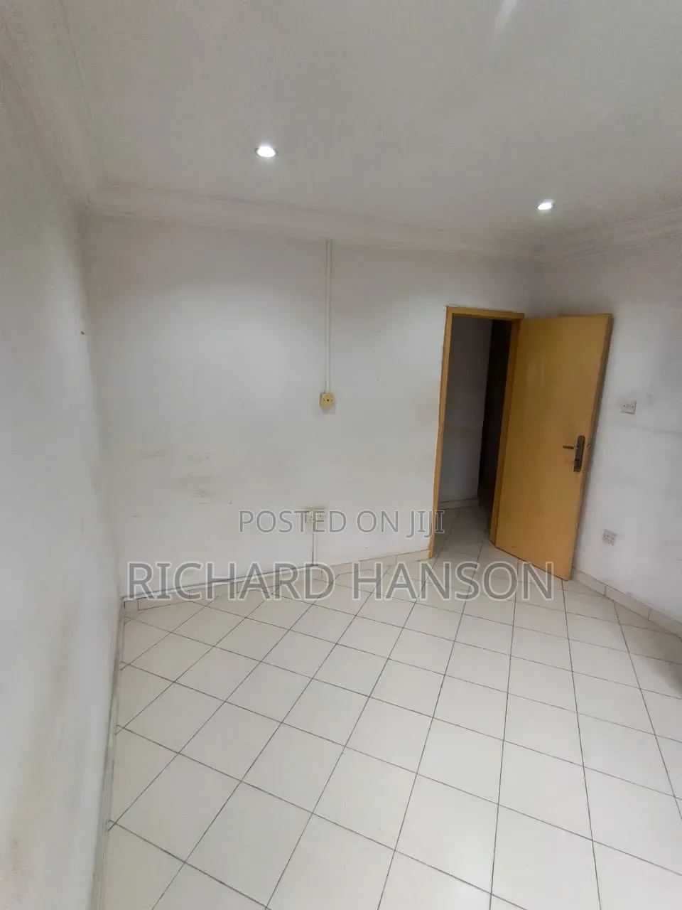 1bdrm Shared Apartment in Female 📌👇(Ikoyi), Abraham Adesanya Estate in Abraham Adesanya Estate