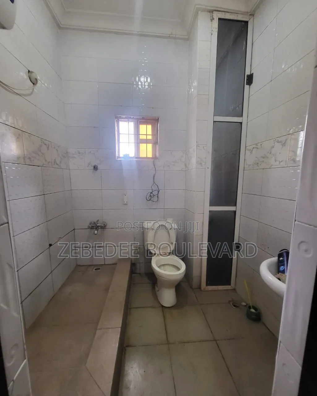 3bdrm Block of Flats in Durumi for rent in Durumi
