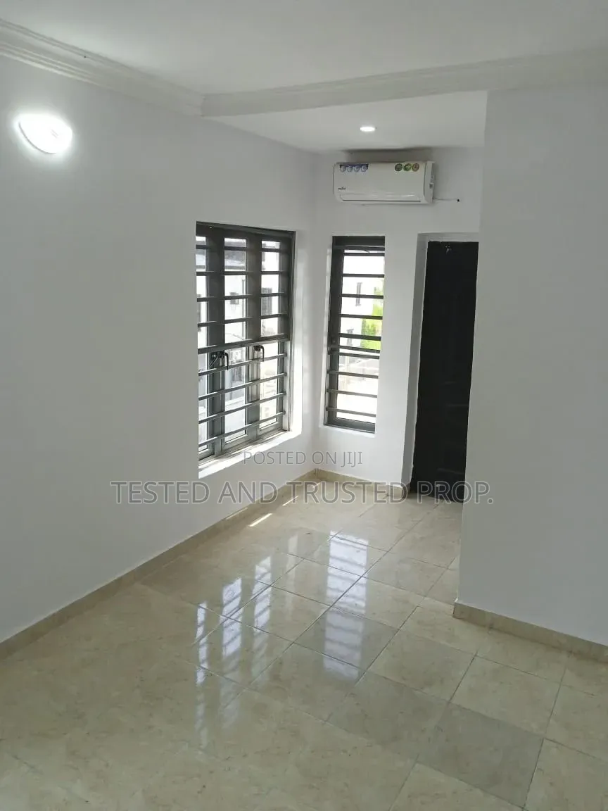 Furnished 2bdrm Apartment in Orchid Road Lekki, Chevron for rent in Chevron