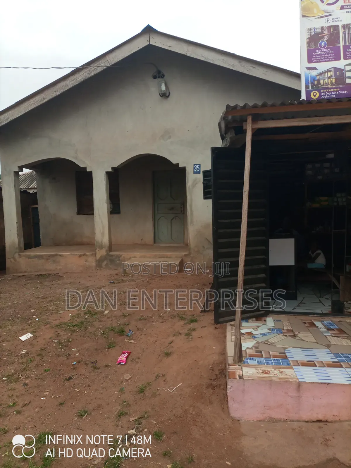 4bdrm Bungalow in Aro Lambo, Oke Aro, Iju-Ishaga for sale in Iju-Ishaga