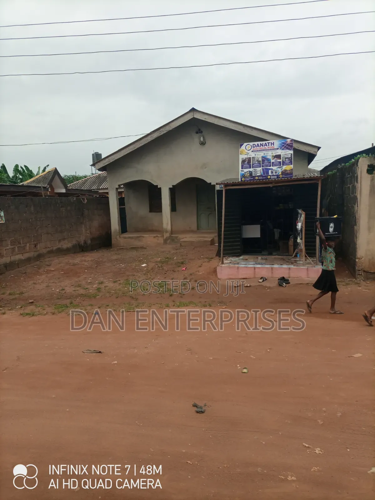 4bdrm Bungalow in Aro Lambo, Oke Aro, Iju-Ishaga for sale in Iju-Ishaga